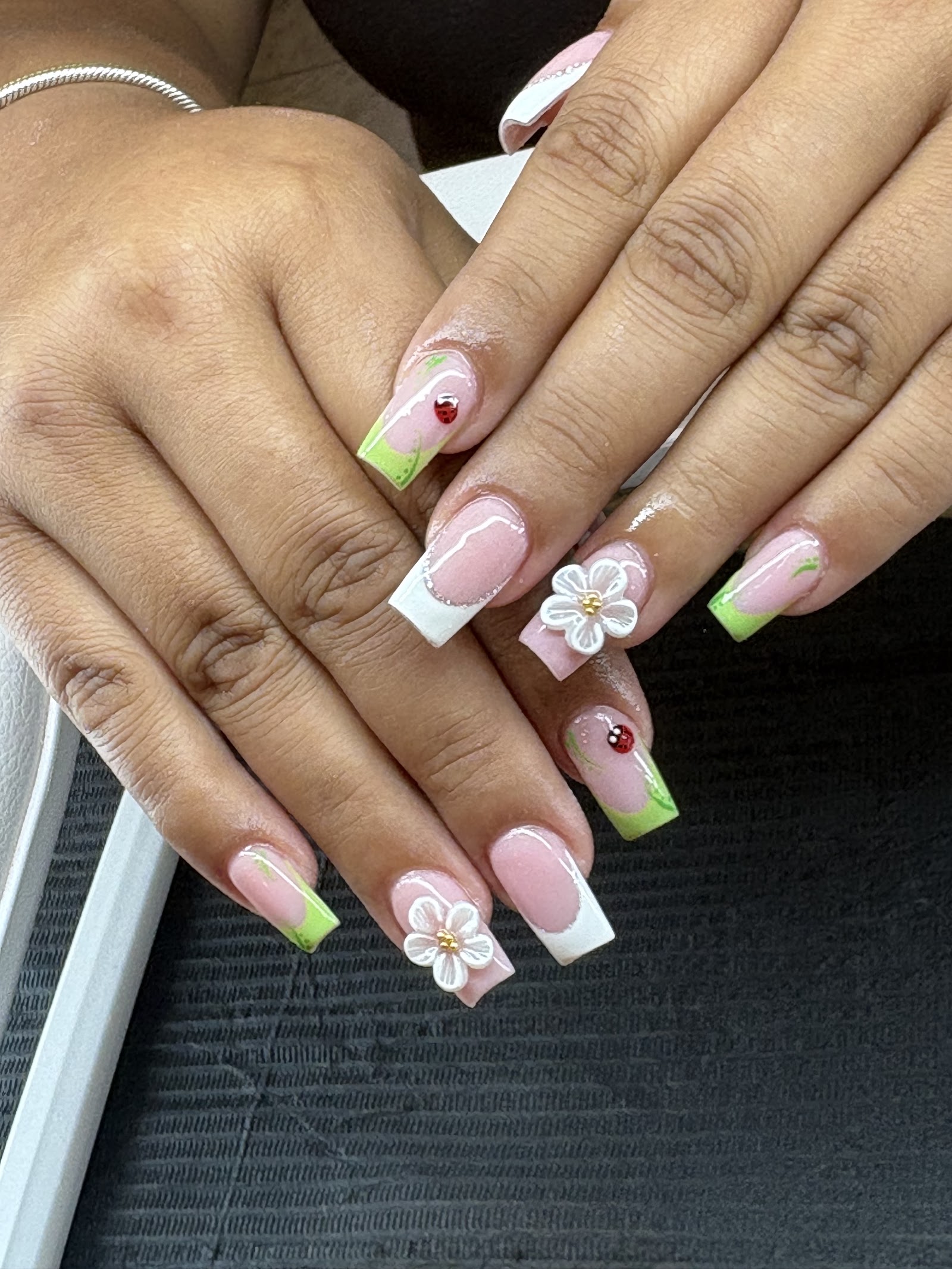 Star Nails nail photo 3